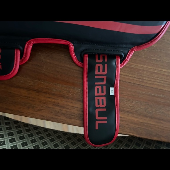 Kids XS Sanabul shin guards - Picture 3 of 3